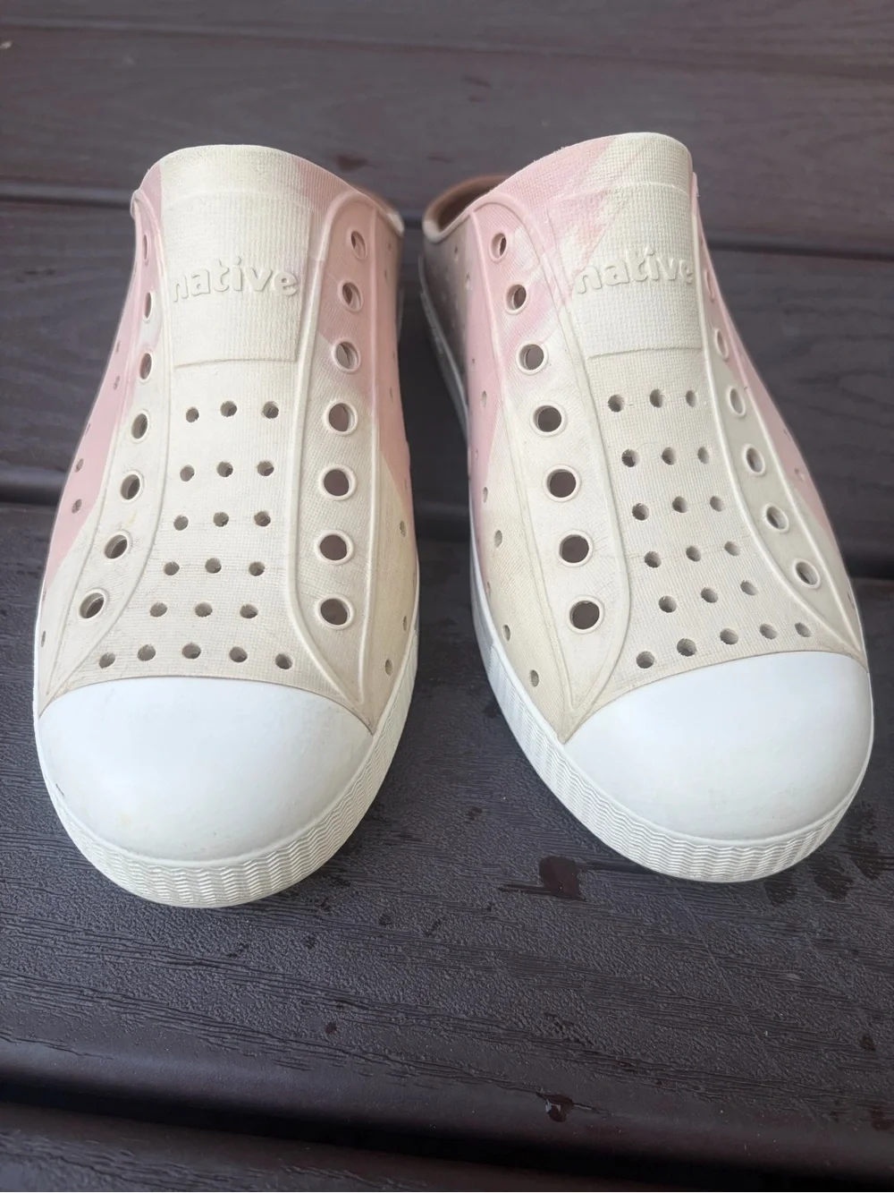 Native Jefferson Slide water friendly Flax Marble/White  Kids Size J2